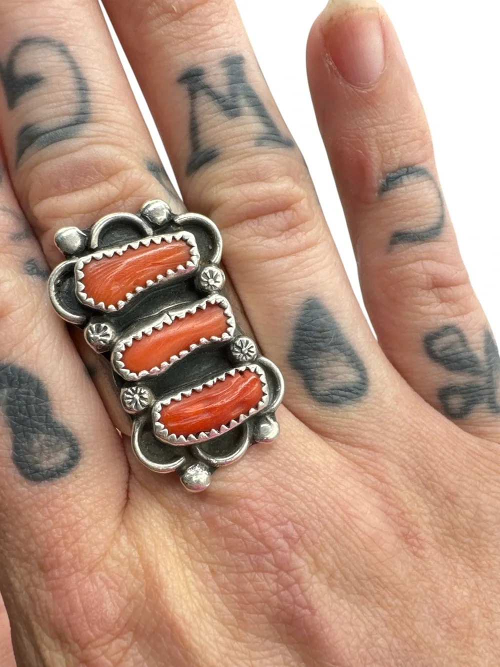 Vintage Navajo Sterling Silver Red Coral 3 Stone Ring Signed DS Size 8.5
